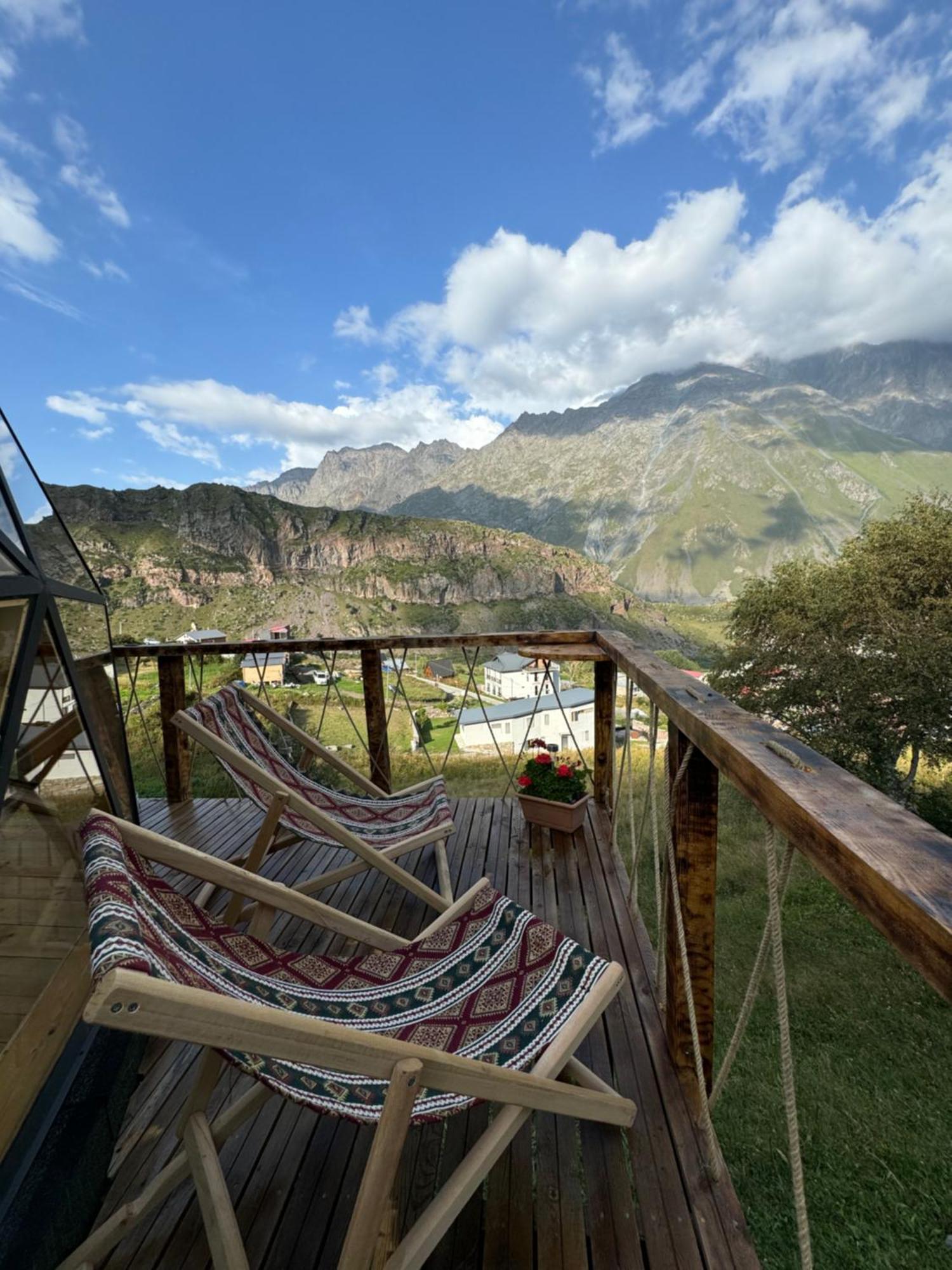 Glamping Emerald Kasbegi Buitenkant foto