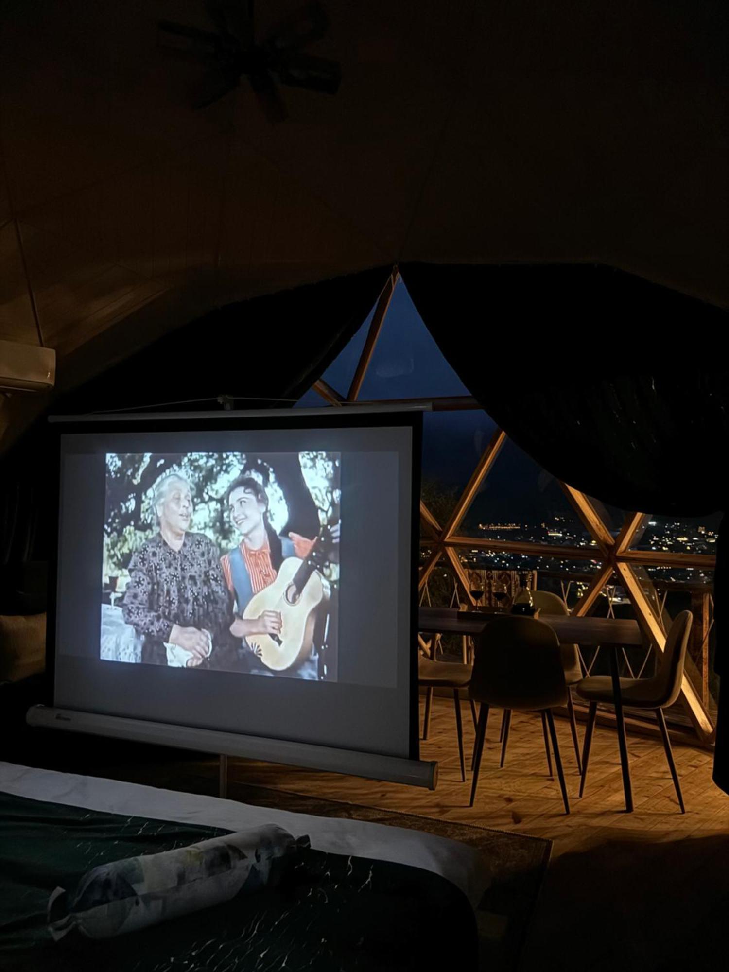 Glamping Emerald Kasbegi Buitenkant foto
