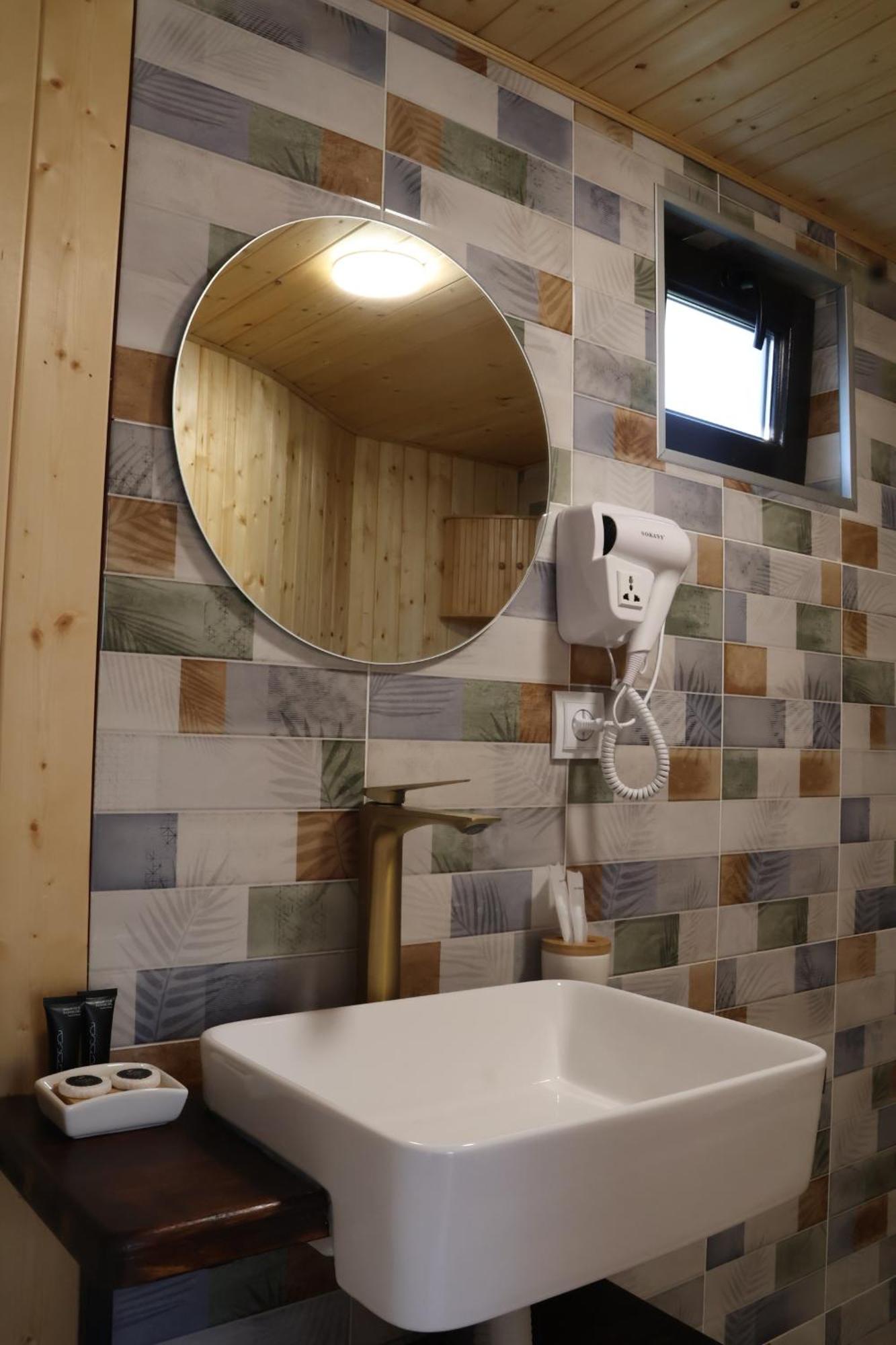 Glamping Emerald Kasbegi Buitenkant foto