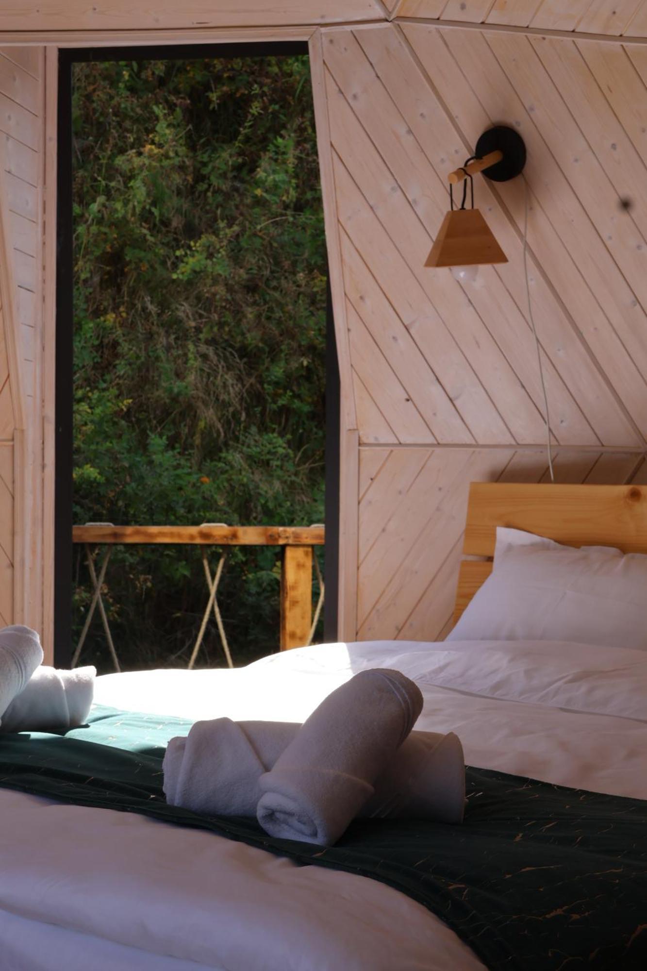Glamping Emerald Kasbegi Buitenkant foto